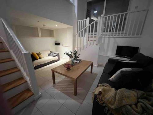 Barbican Pad by Condokeeper - last minute hotel in London