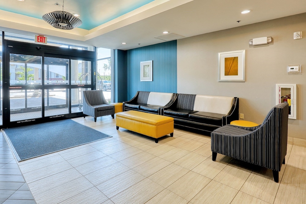 Holiday Inn Express Hotel & Suites Batavia Darien Lake by IHG - photo 45