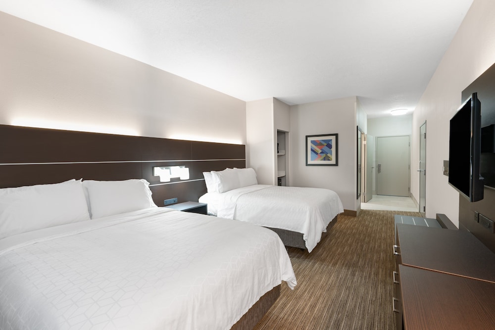 Holiday Inn Express Balloon Fiesta Park an IHG Hotel - photo 3