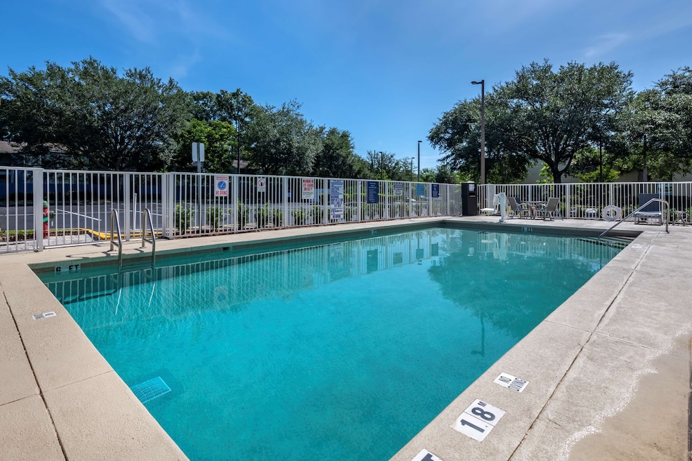 Best Western Plus Orlando East UCF Area - photo 11