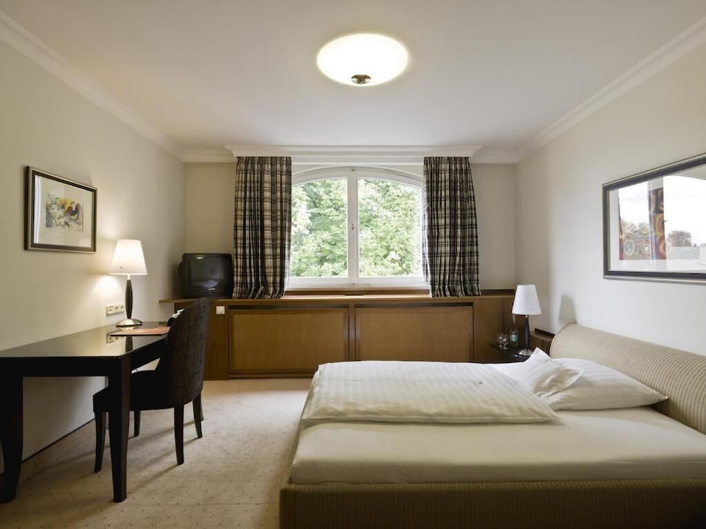 Romantik Hotel Das Lindner — Bad Aibling — photo 4