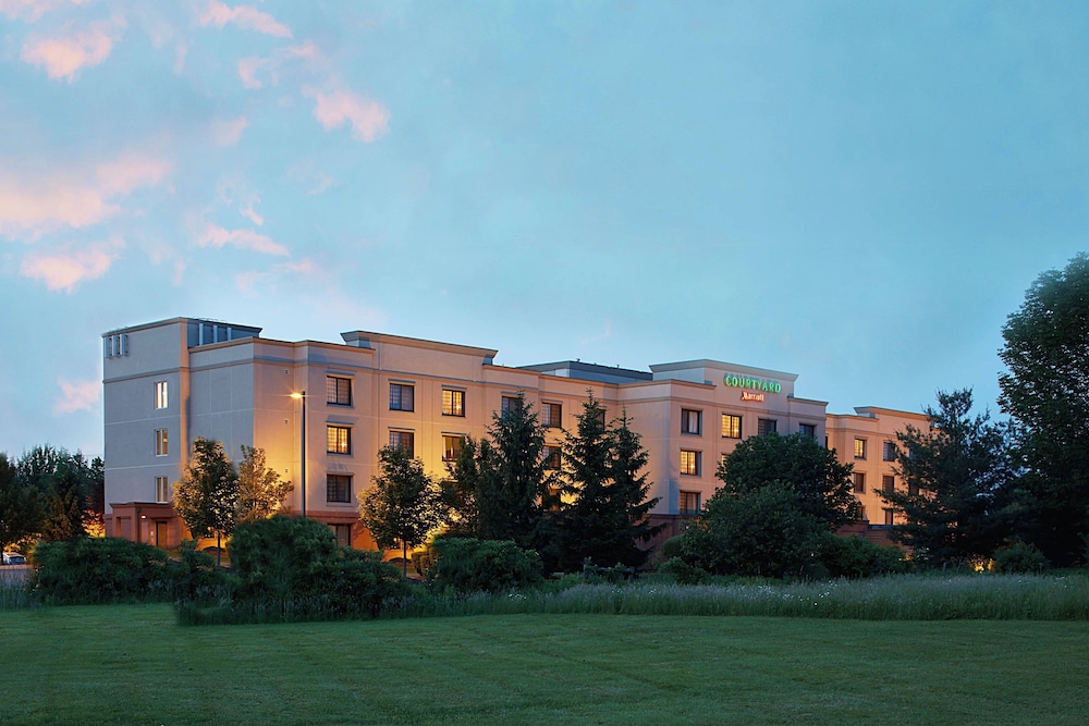 Courtyard by Marriott Ithaca Airport University - photo 27