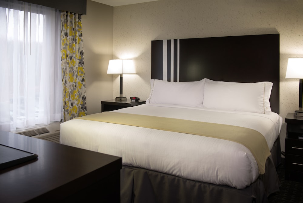 Holiday Inn Express & Suites Madison Central by IHG - photo 10