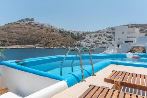 Caldera Studios - carbon neutral hotel in Unknown City