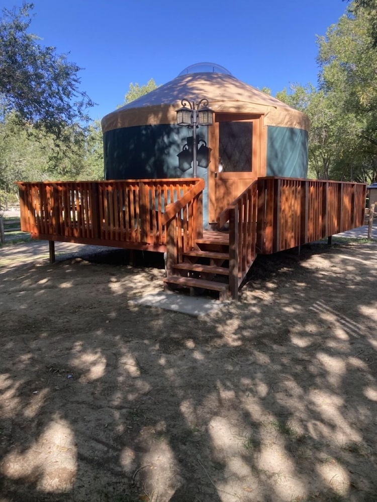 Cedar Creek Lodging & RV Park - photo 7