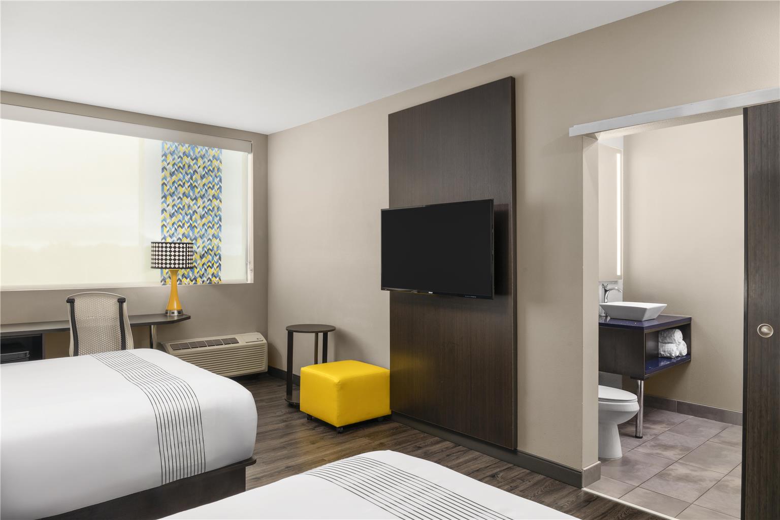 GLō Best Western Dawley Farms In Sioux Falls - photo 24