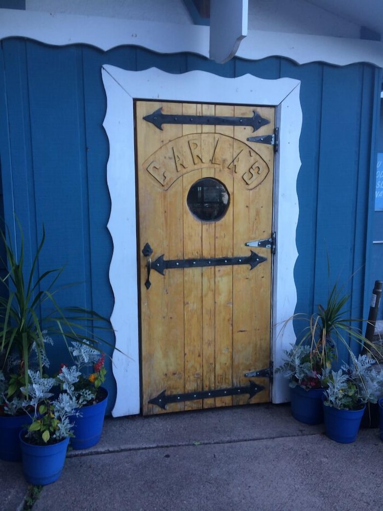 Carla's Inn - photo 18