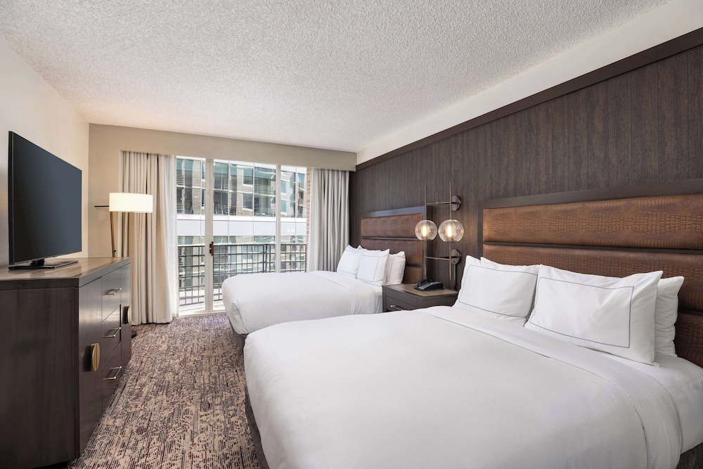 DoubleTree Suites by Hilton Austin Downtown Capitol - photo 7