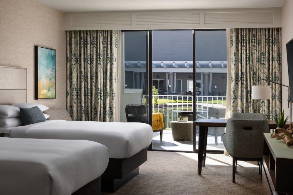 Coronado Island Marriott Resort & Spa - photo 5