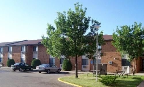 Economy Hotel Minot — hotel in Minot