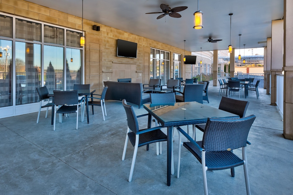 Holiday Inn Morgantown University Area by IHG - photo 39