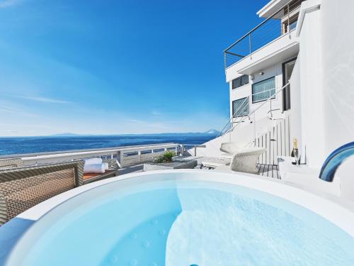 &SUN Terrace house Vacation STAY 67119v — 4-Star Luxury Hotel in Yokosuka, Japan