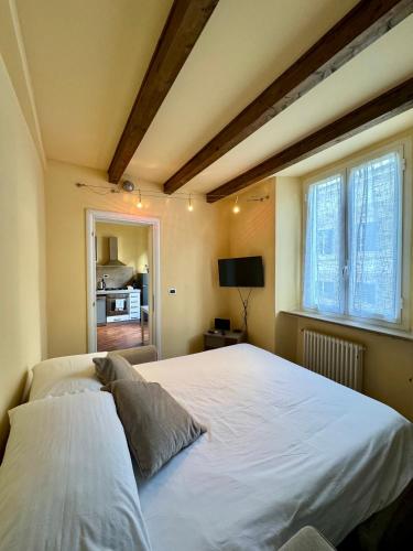 Aicha House — 4-Star Luxury Hotel in Livorno, Italy