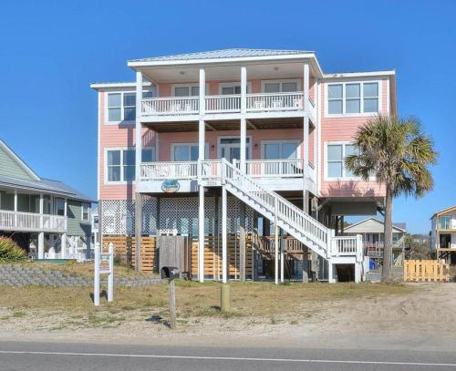 Island Treasure in Oak Island, United States