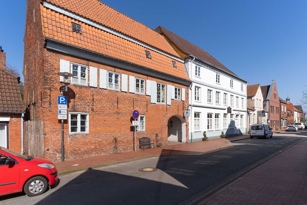Dachstuv von Esmarch — 4-Star Luxury Hotel in Toenning, Germany