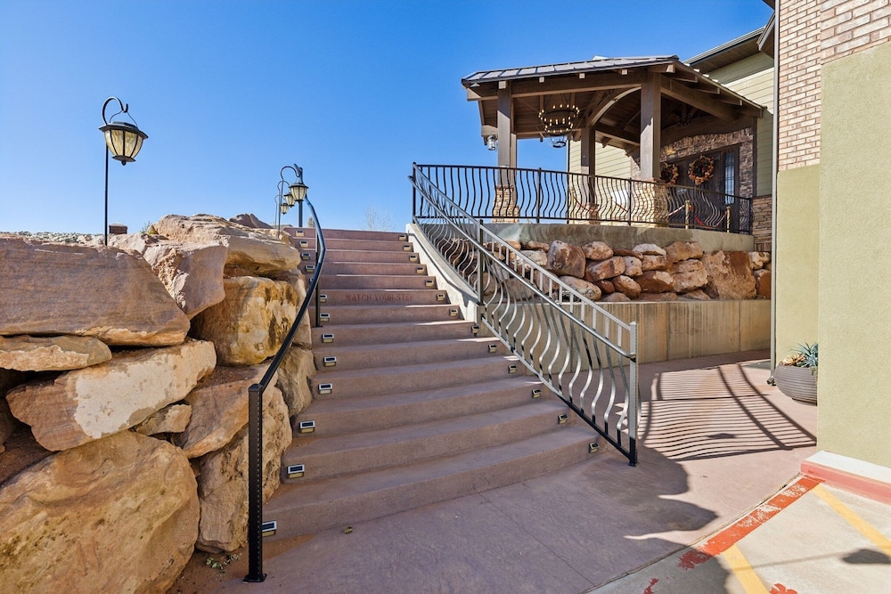 Zion Cliff Lodge - photo 106