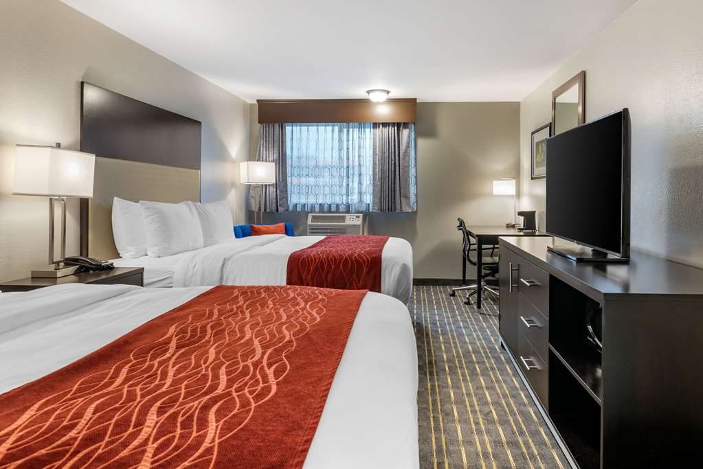 Comfort Inn & Suites Tigard near Washington Square - photo 16