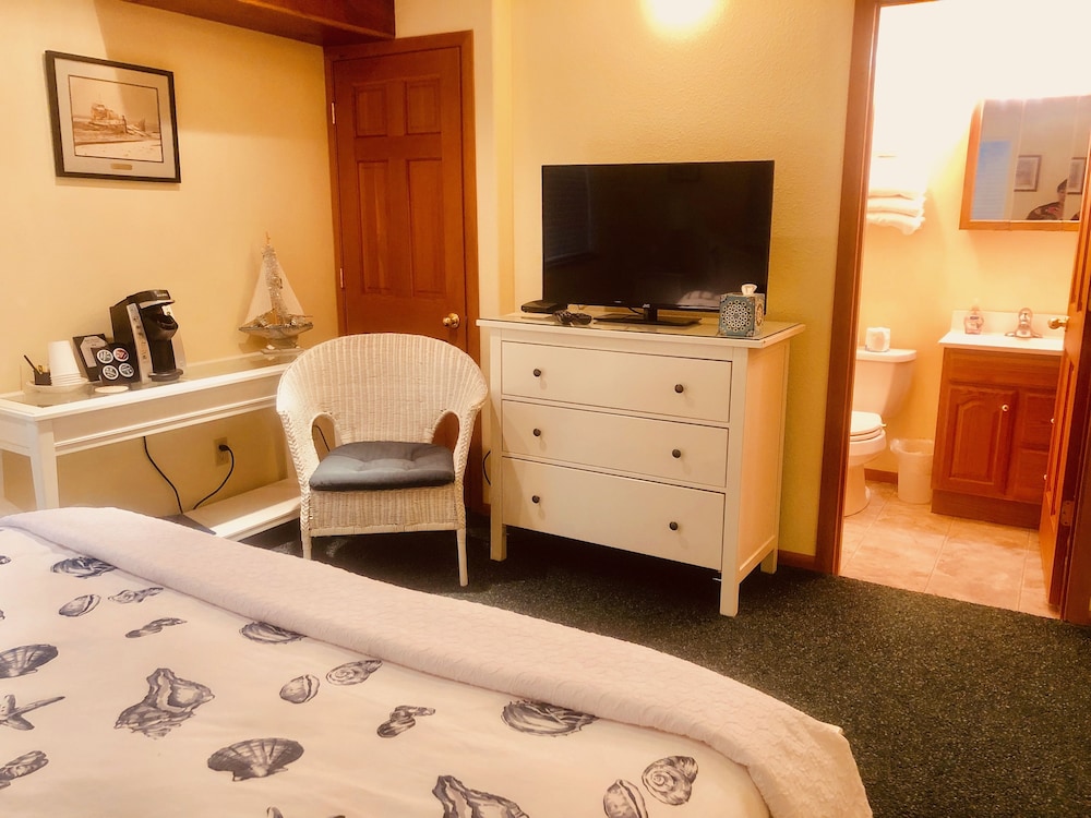 Driftwood Inn and Seaside Lodges - photo 55