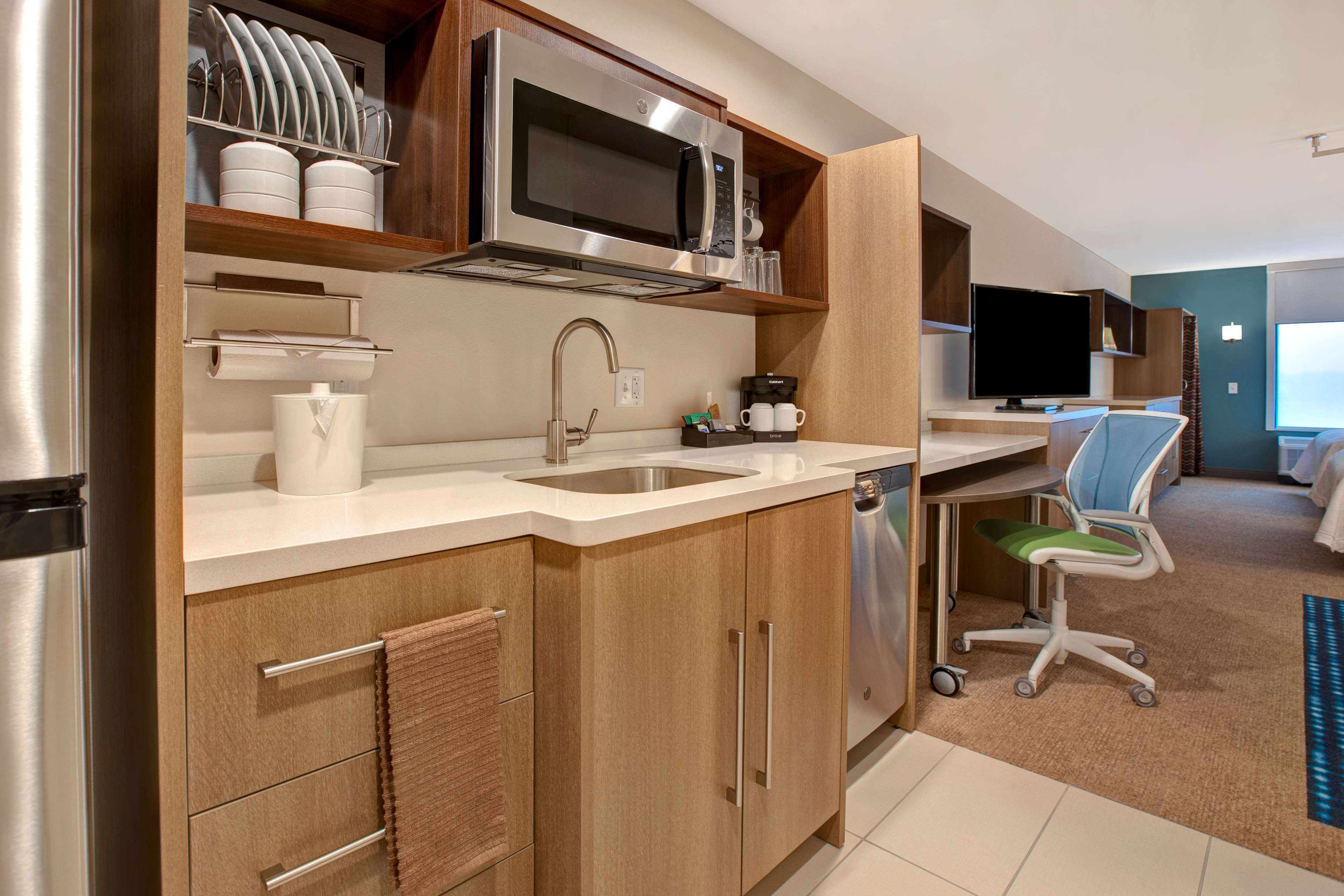 Home2 Suites by Hilton Loves Park Rockford - photo 11