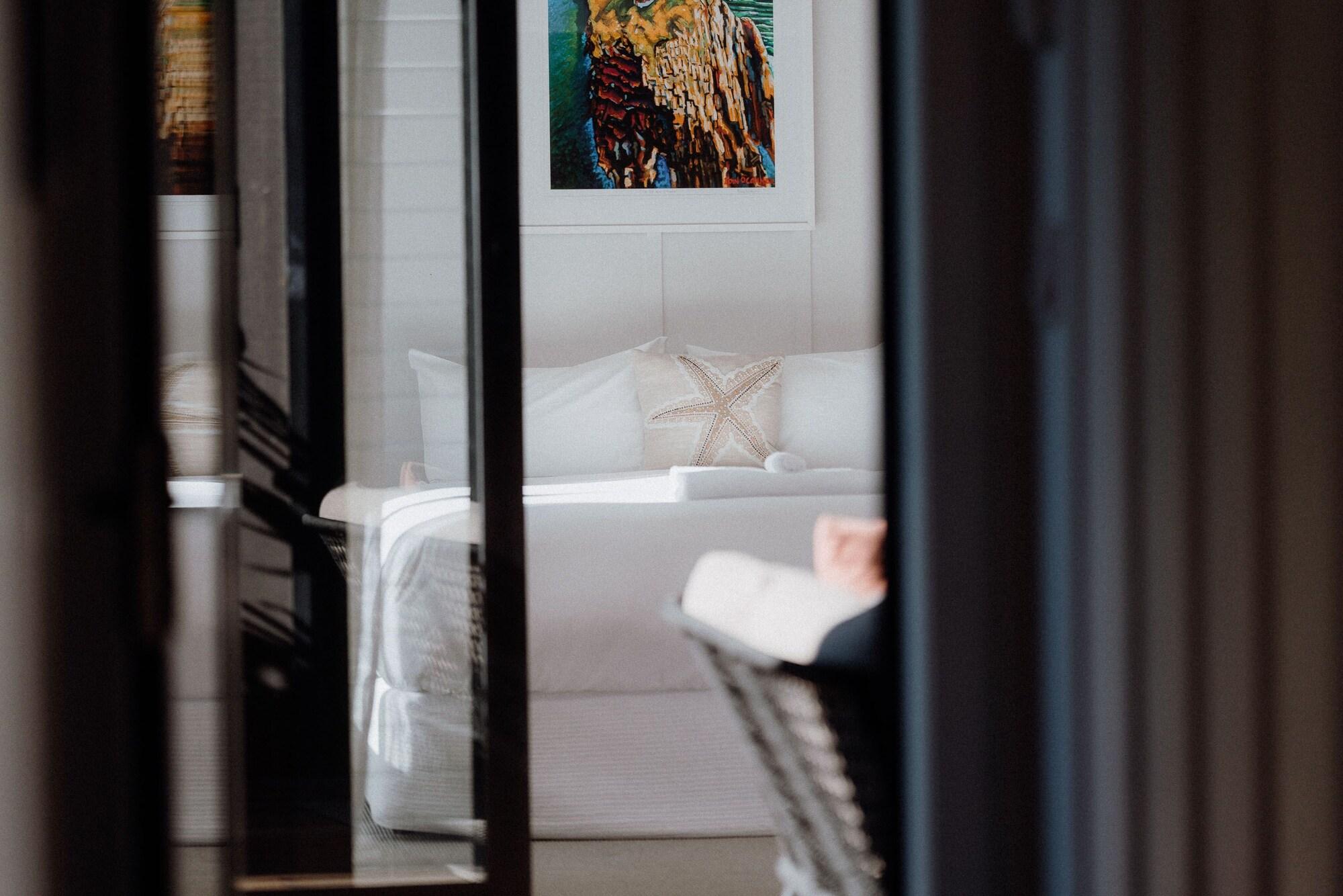 Blackpool Boathouse Stay Waiheke in Unknown City, New Zealand