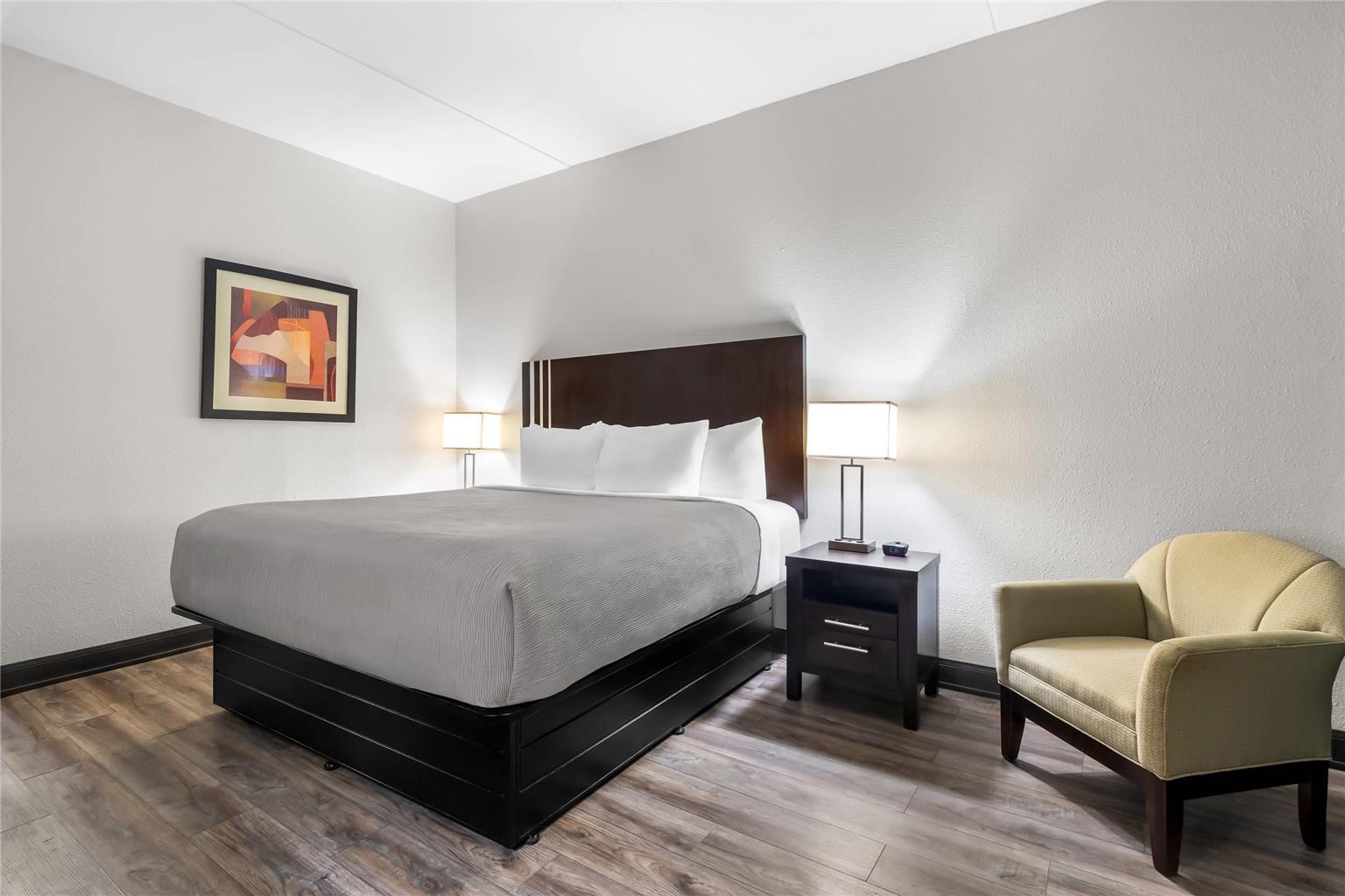 Quality Inn Chattanooga Hamilton Place - photo 9