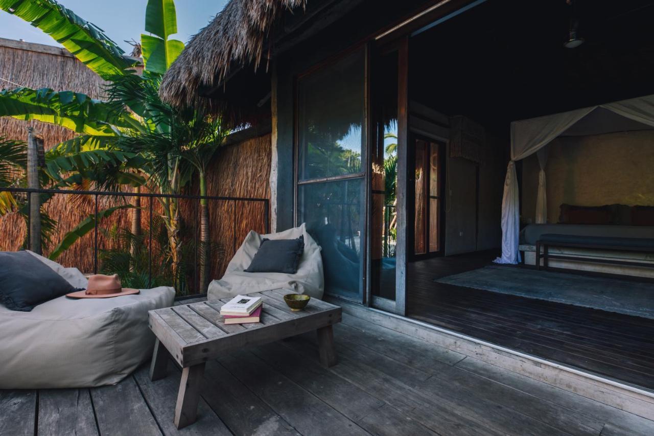 Radhoo Tulum