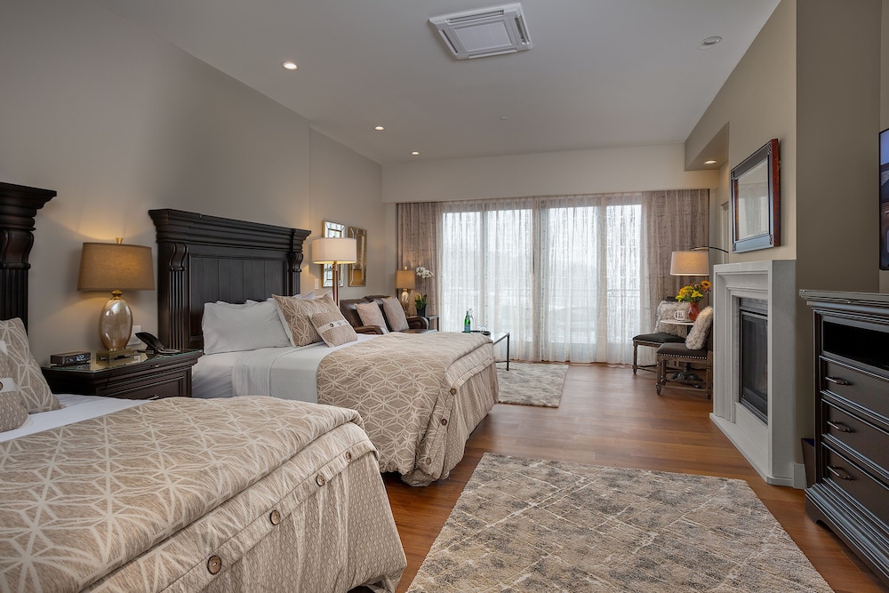 Rockport Harbor Hotel - photo 4