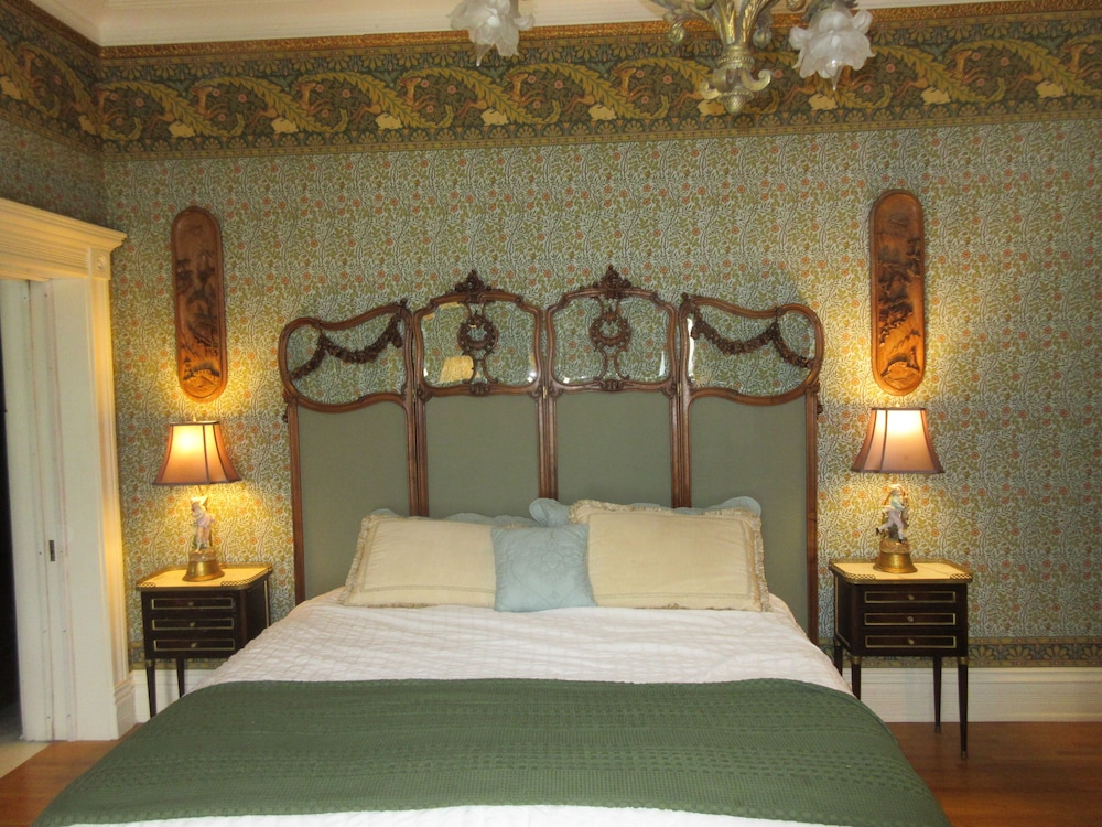 Johnstone Mansion - photo 8