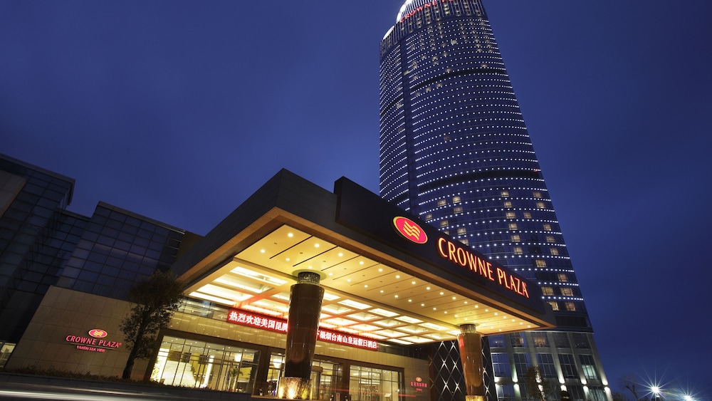 Crowne Plaza Yantai Seaview by IHG in Yantai, People's Republic of China