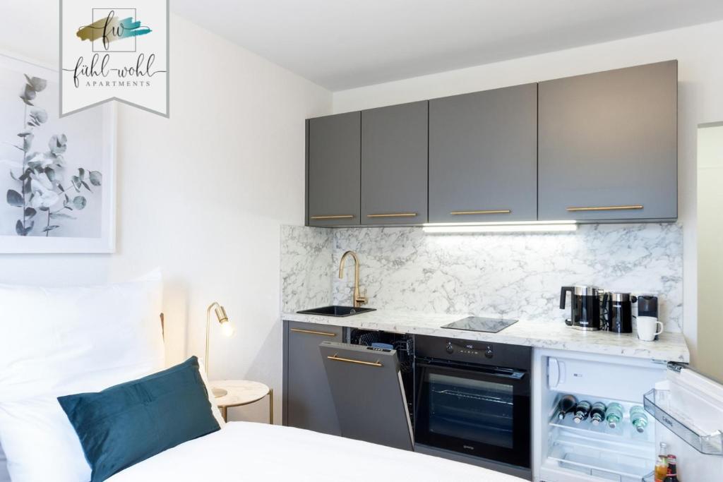 Sali Homes Wahnfried No 1 City Apartment Balcony — 4-Star Luxury Hotel in Bayreuth, Germany