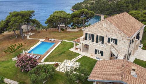 Villa Avola Bol — 5-Star Luxury Hotel in Bol, Croatia