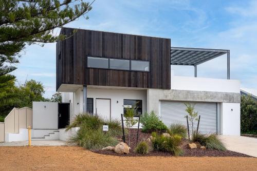 Bayside I Private Properties in Dunsborough, Australia