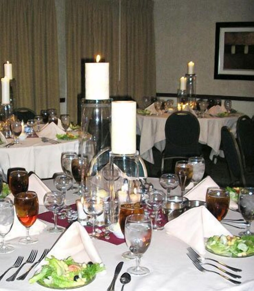 Courtyard by Marriott Salina - photo 28