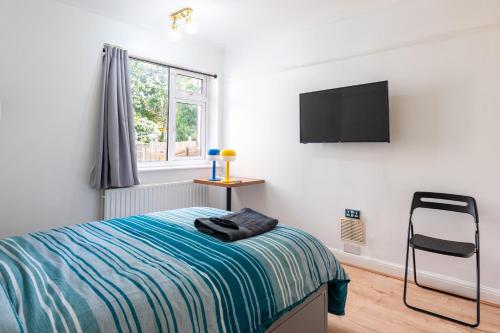 2 Bed Wembley Ealing London — 4-Star Luxury Hotel in London, United Kingdom