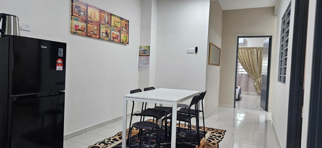 Teluk Intan Homestay Landed 3BR2B — 4-Star Luxury Hotel in Teluk Intan, Malaysia