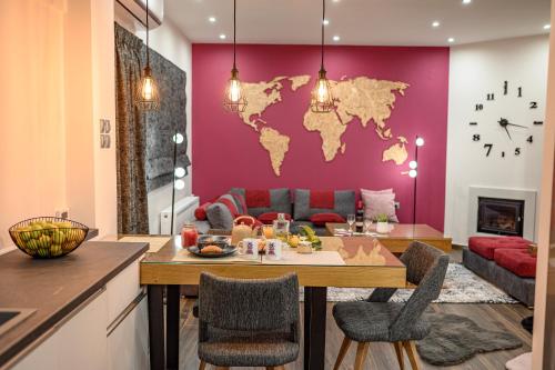 Eclectic 2BR apartment — 4-Star Luxury Hotel in Volos, Greece