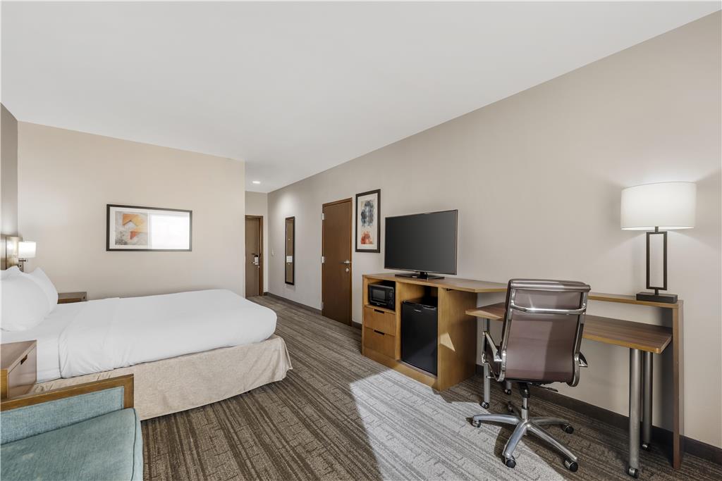 Best Western Green Oaks Inn & Suites - photo 26