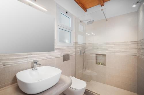 Galazio Suites Serifos — Livadi — photo 4