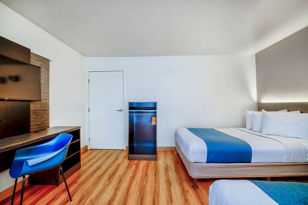 Motel 6 Duluth MN - photo 13