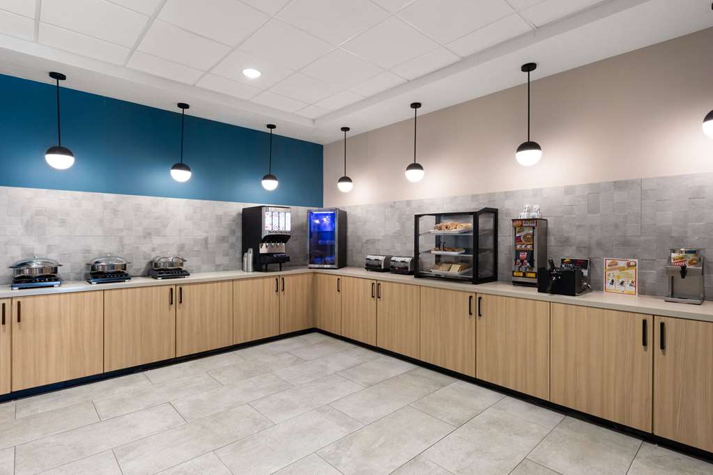 Wingate by Wyndham Kingman - photo 20