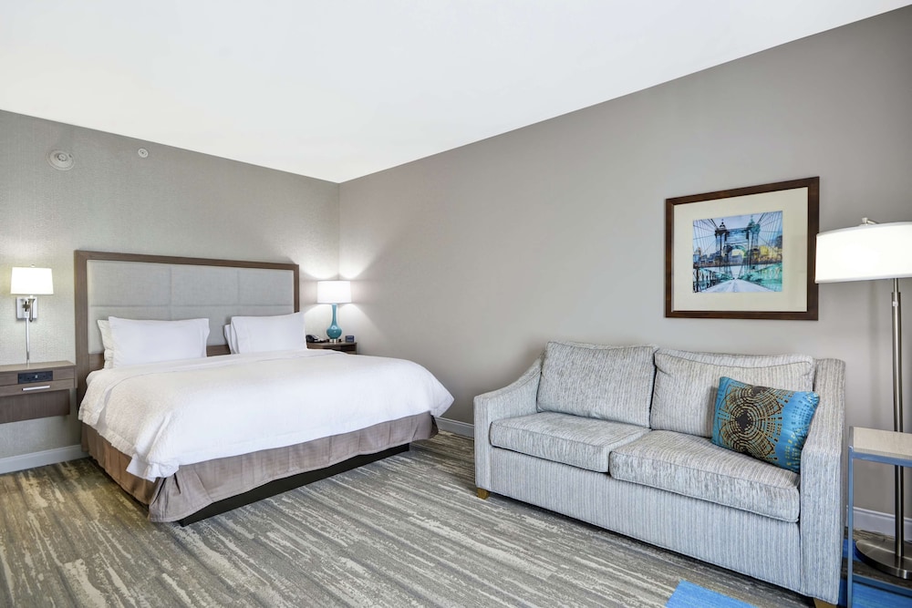 Hampton Inn Blue Ash Cincinnati - photo 27