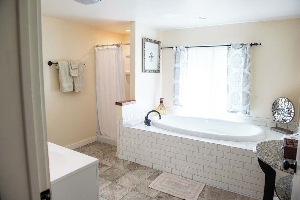 Inn at Buckhorn Cove - photo 33