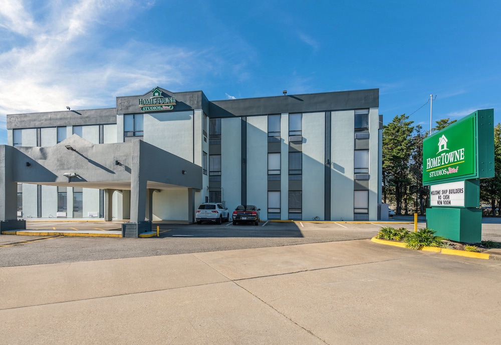 HomeTowne Studios By Red Roof Newport News Hampton West - photo 26
