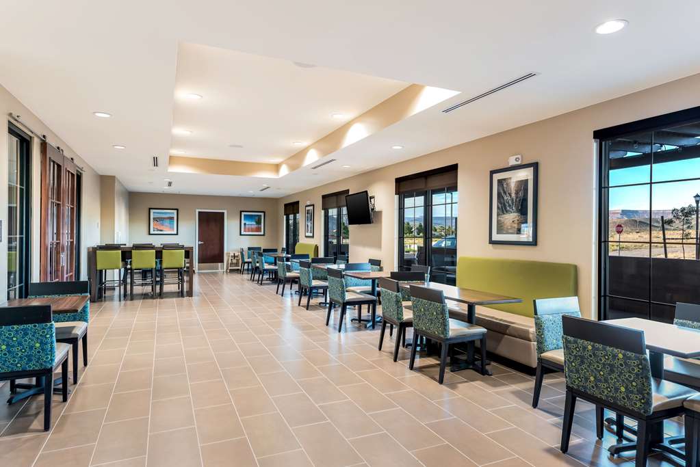 Comfort Inn & Suites Zion Park Area - photo 37