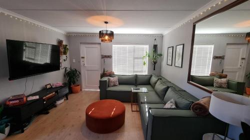 3 Bedroom Beach House with Ocean Views Across the Road from the Beach