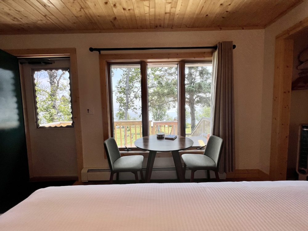 Thomsonite Beach Inn - photo 87