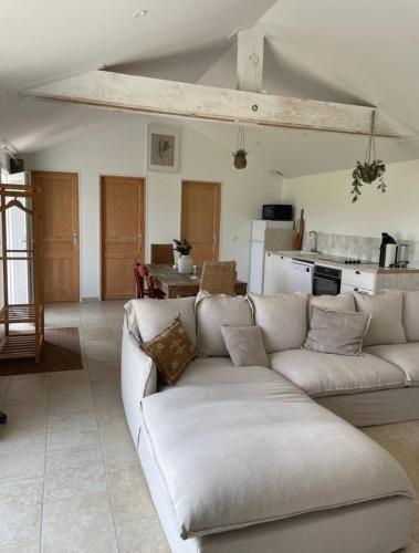 Longere Cosy - carbon neutral hotel in Unknown City