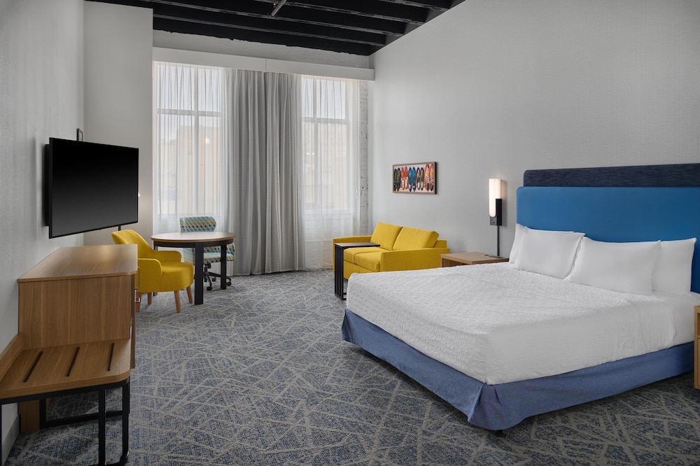 Hampton Inn by Hilton Lincoln Downtown - photo 8