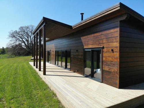 Meadow Valley Lodge 1 — 4-Star Luxury Hotel in Ipswich, United Kingdom