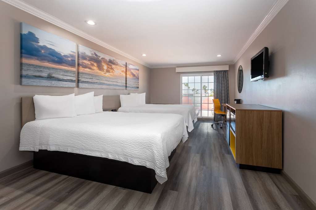 Days Inn by Wyndham Santa Monica - photo 53
